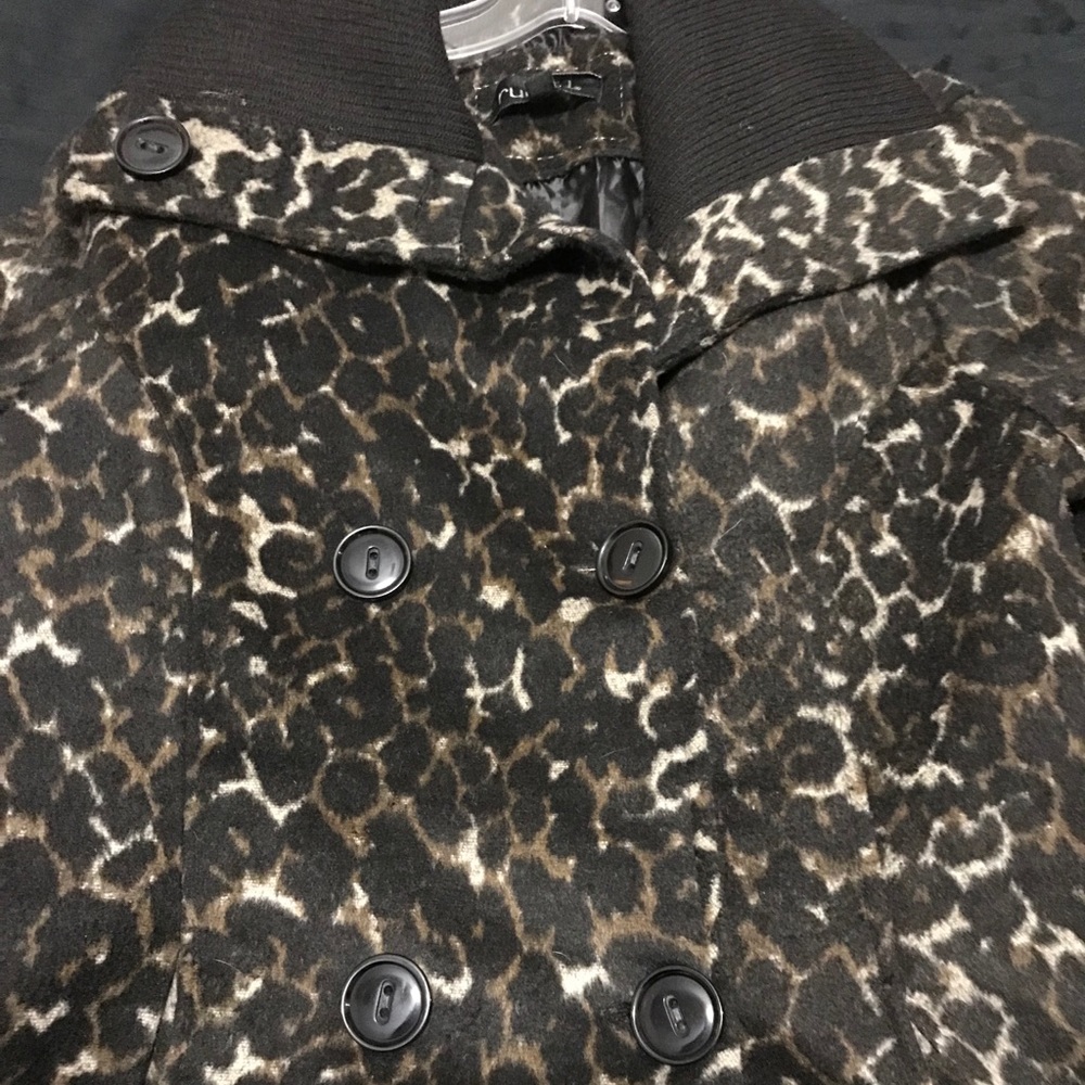 Coat - Picture 2 of 2